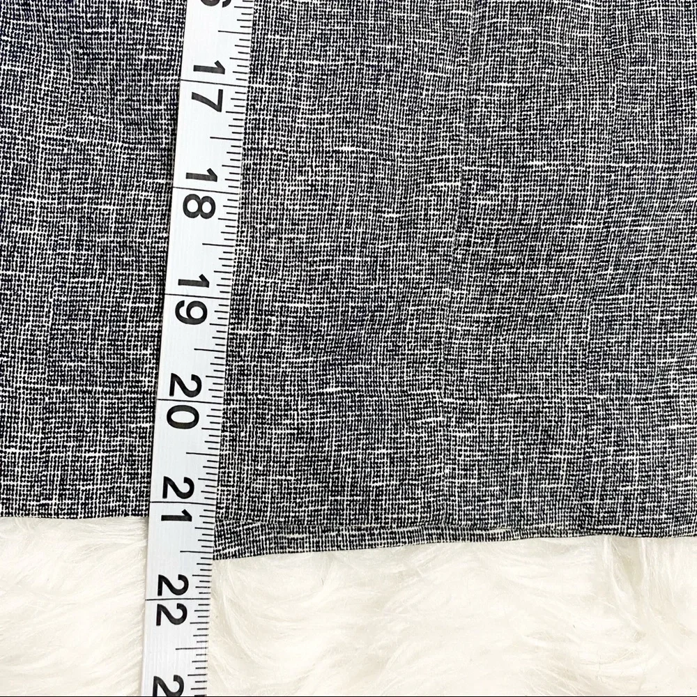 EXPRESS Gray Pencil Skirt